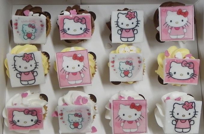 Hello Kitty Mini Cupcakes