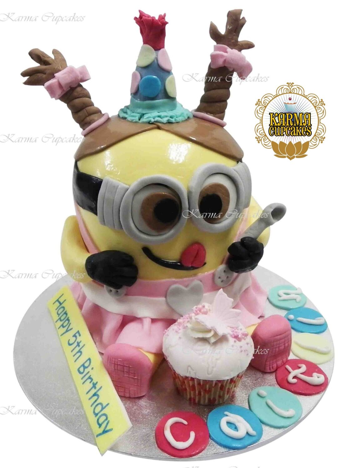 Minion 3D Cake