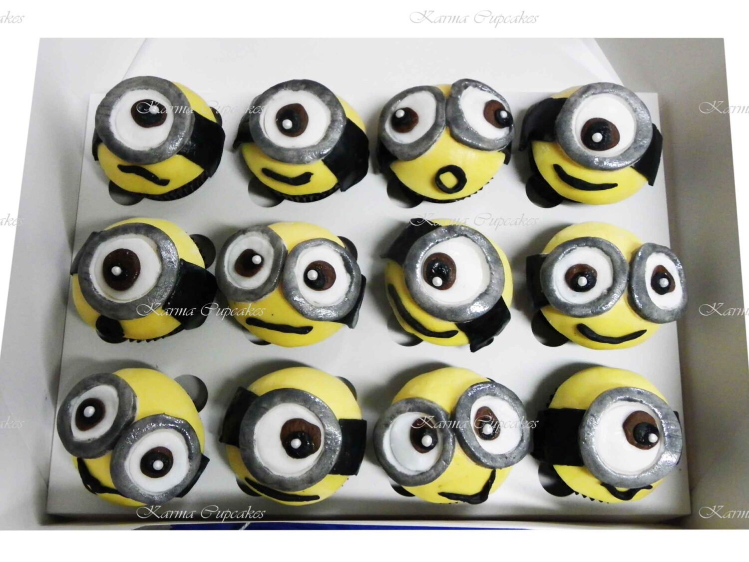 Minion 3D Cupcakes