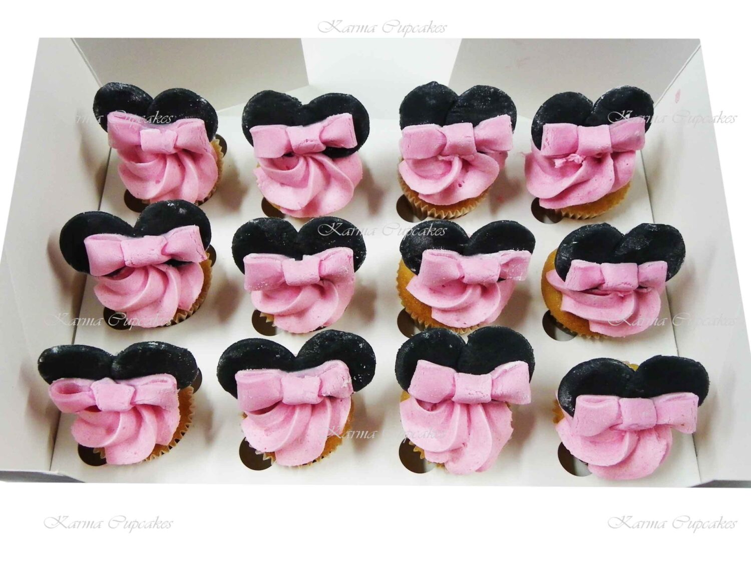 Minnie Mouse High Tea Cupcakes