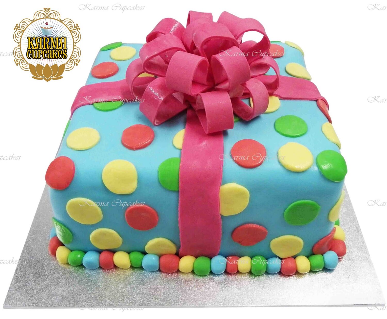 3D Polka Dot Birthday Present Cake