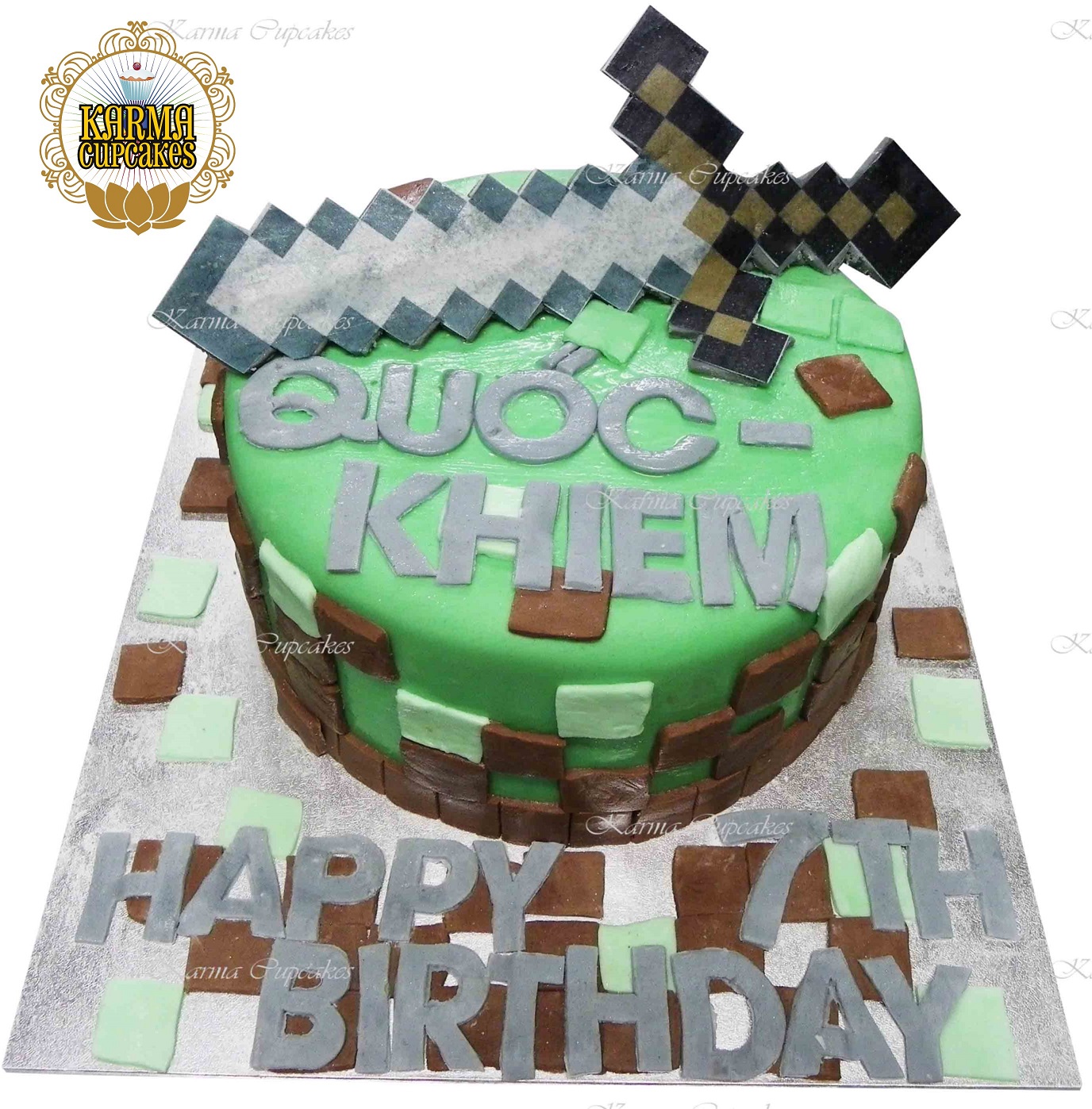 Minecraft Cake